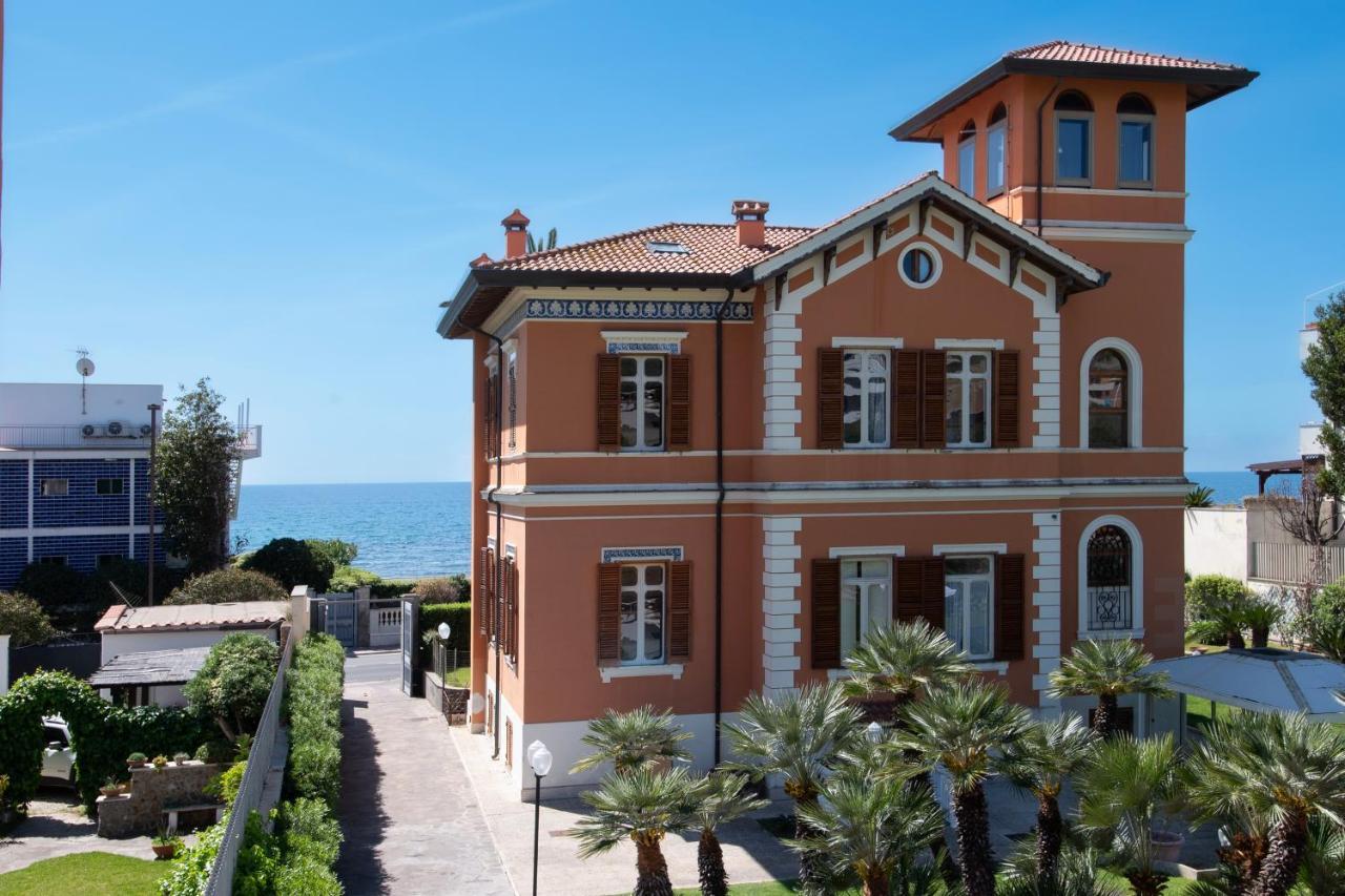 Palazzo Moresco * Santa Marinella