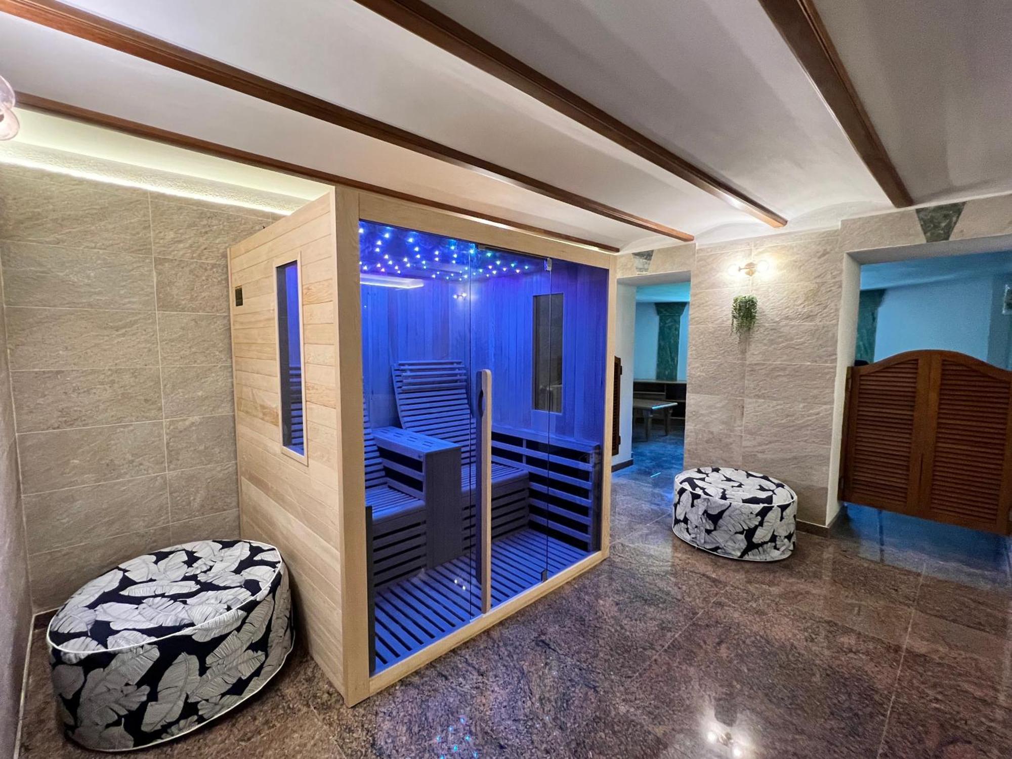 Palazzo Moresco Guest house *